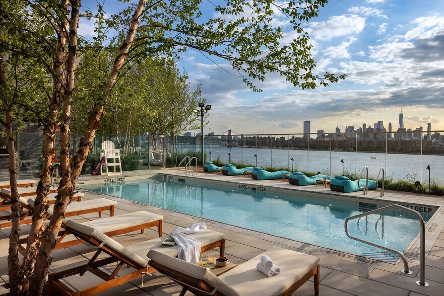 More Photos Of 60 Wharf Dr, Brooklyn Apartments For Lease