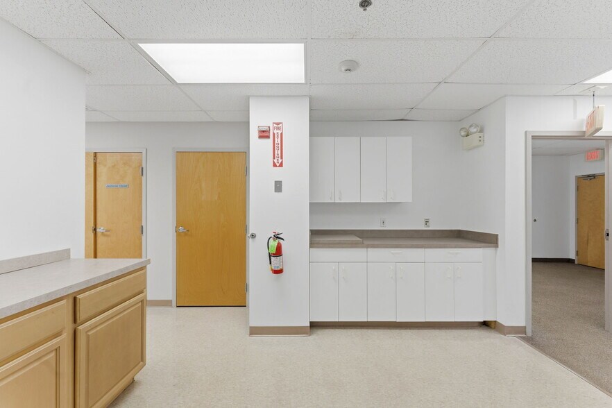 More Photos Of 2138 Mendon Rd, Cumberland Medical For Sale