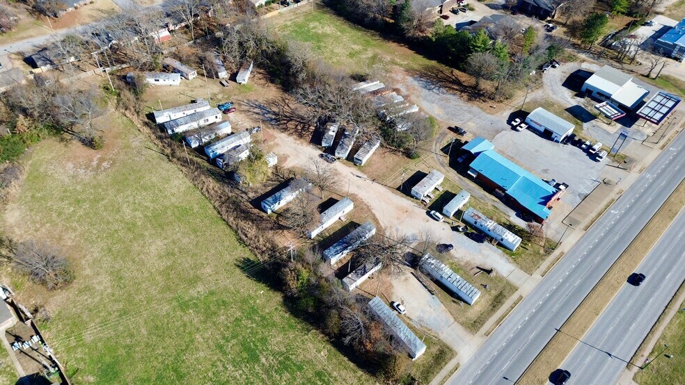 More Photos Of 2117 Highway 412 W, Siloam Springs Manufactured Housing Mobile Home Park For Sale