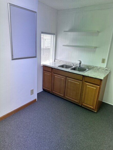 More Photos Of 504 50th St, Charleston Medical For Lease