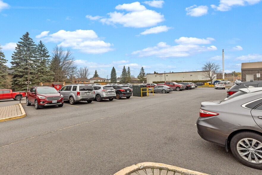 More Photos Of 2555 St Joseph Blvd, Ottawa Medical For Lease