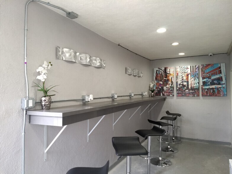 More Photos Of 4905 W Adams Blvd, Los Angeles Apartments For Sale