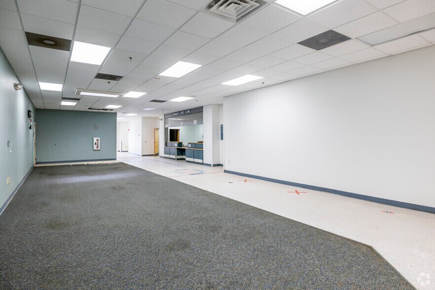 More Photos Of 6104 Avenue Q South Dr, Lubbock Medical For Sale