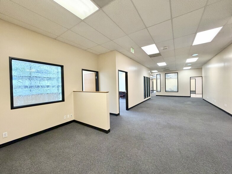 More Photos Of 16702-16800 Valley View Ave, La Mirada Research And Development For Lease