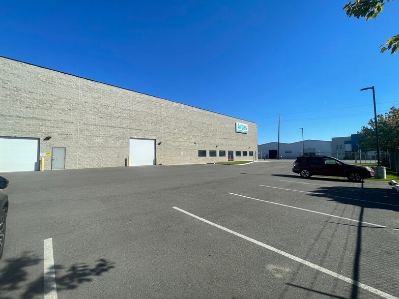 More Photos Of 925 N Fancher Rd, Spokane Valley Industrial For Lease