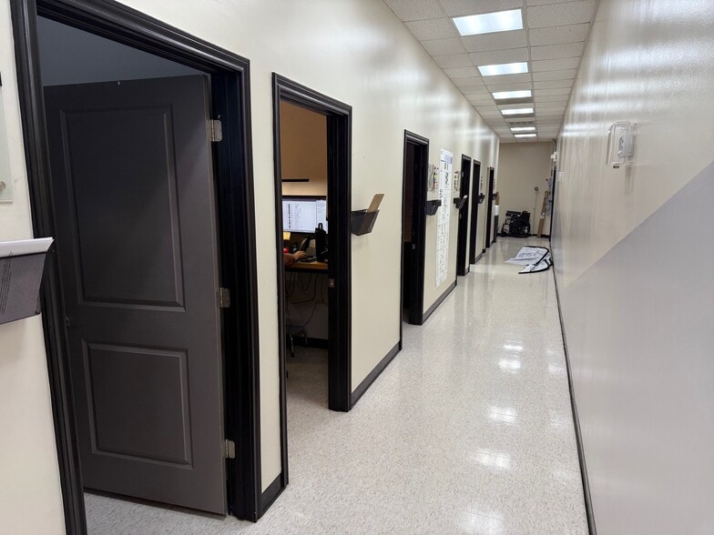 More Photos Of 660-688 Fm-517, Dickinson Unknown For Lease