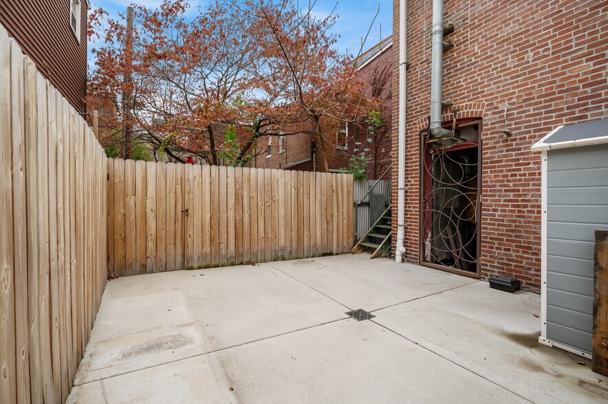 More Photos Of 117 S 16th St, Pittsburgh Storefront Retail Residential For Sale