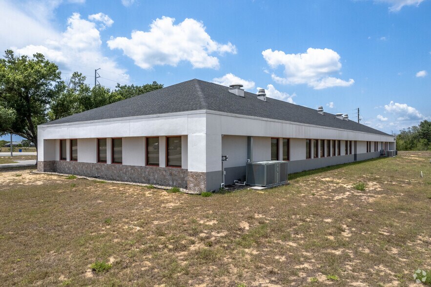 More Photos Of 1600 Sun Pure Rd, Avon Park Medical For Lease