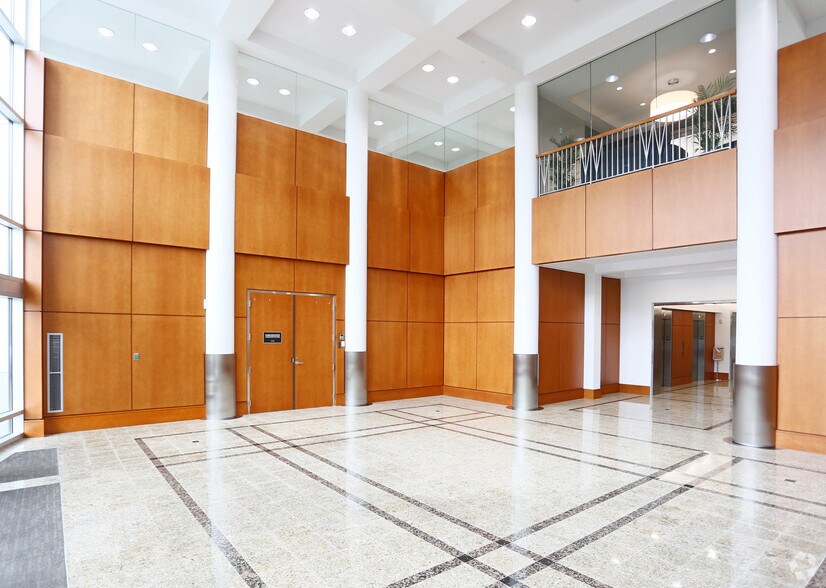 More Photos Of 3525 Whitehall Park Dr, Charlotte Office For Lease