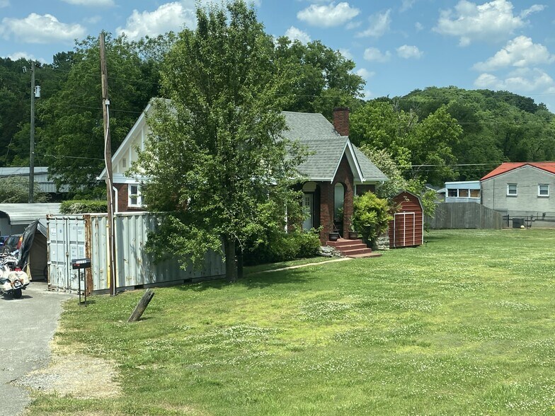 More Photos Of 3526 Dickerson Pike, Nashville Flex For Sale