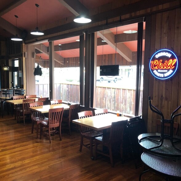 More Photos Of 1807 Olympic St, Springfield Restaurant For Lease