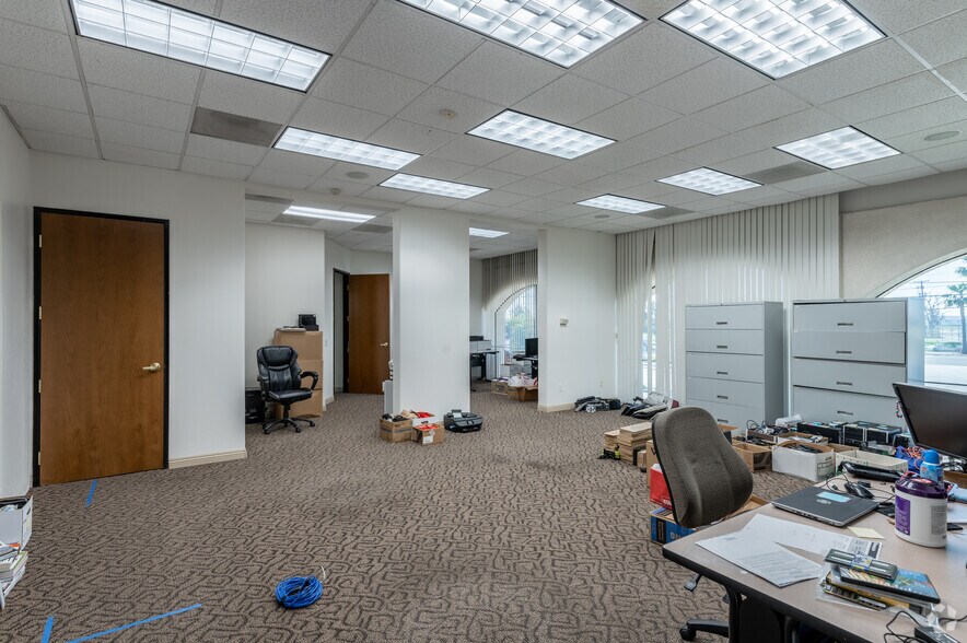 More Photos Of 2999 Westminster Ave, Seal Beach Medical For Lease