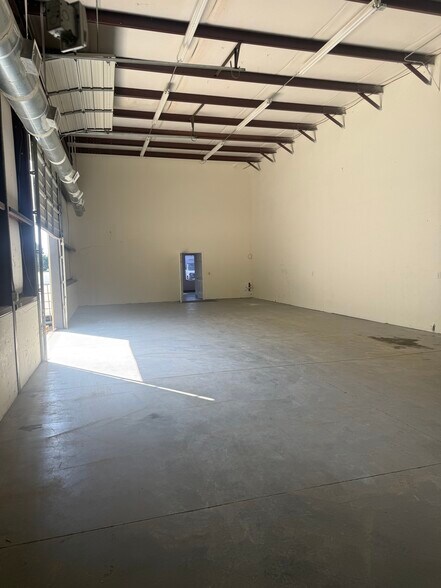 More Photos Of 1113 Technology Dr, Indian Trail Warehouse For Lease