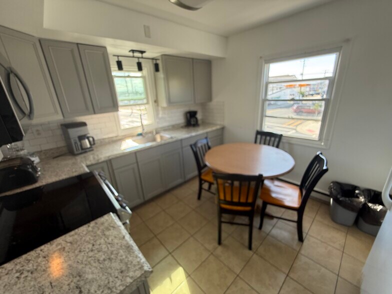 More Photos Of 4711 Atlantic Ave, Wildwood Hotel For Sale