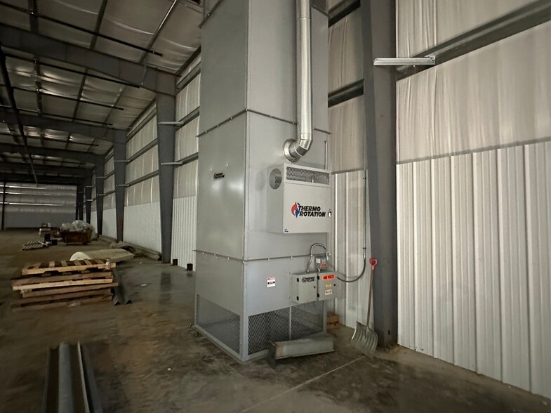 More Photos Of 1100 N Main St, Three Rivers Manufacturing For Lease