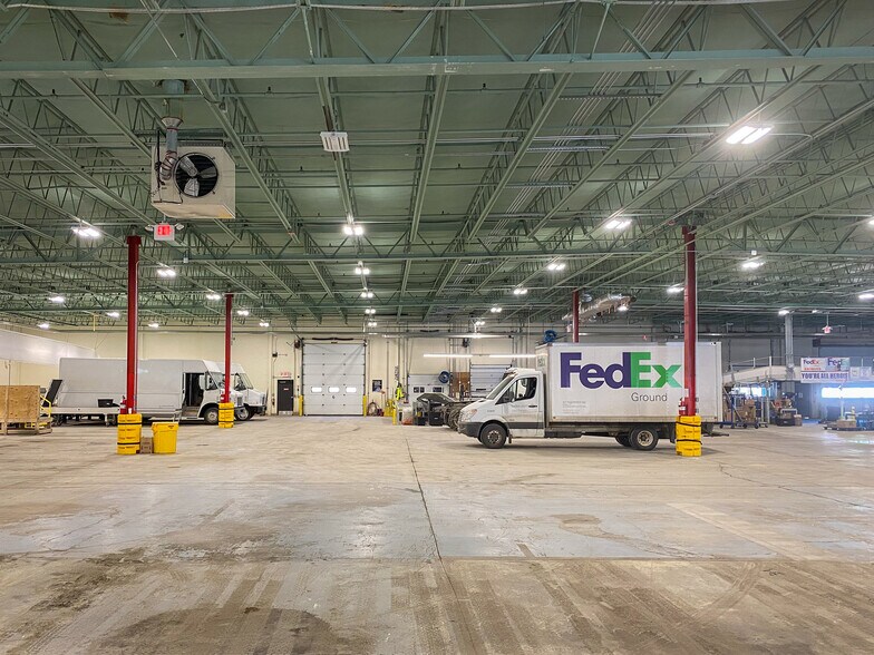 More Photos Of 20 New England Dr, Essex Junction Warehouse For Lease