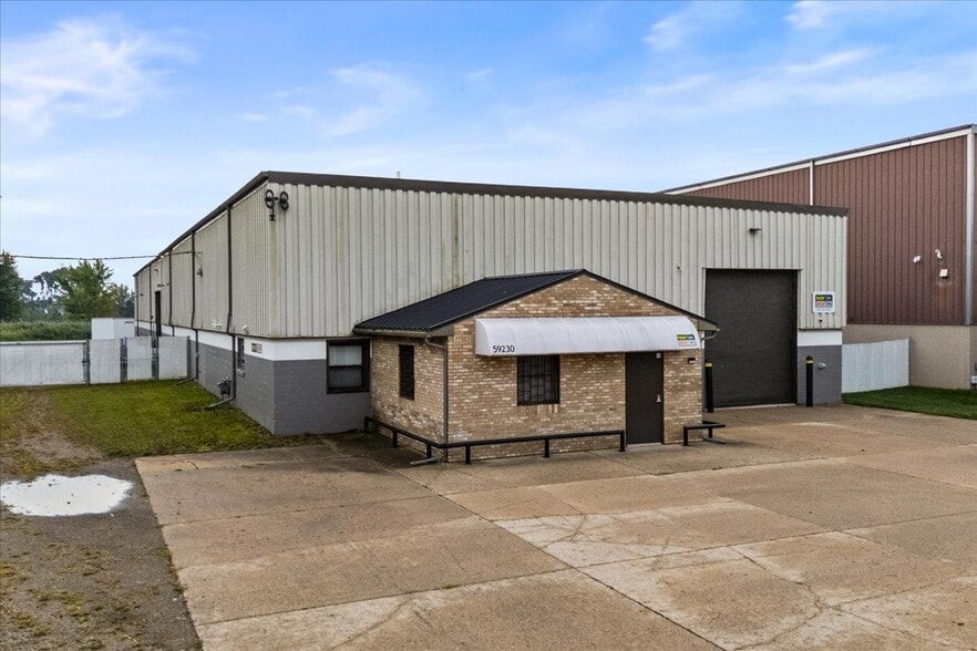 Primary Photo Of 59230 Havenridge Rd, New Haven Manufacturing For Sale