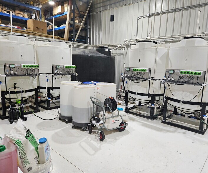 More Photos Of 609 Indian Rd, Seiling Auto Repair For Sale