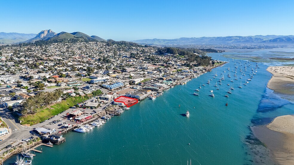 More Photos Of 901-915 Embarcadero Rd, Morro Bay Restaurant For Sale