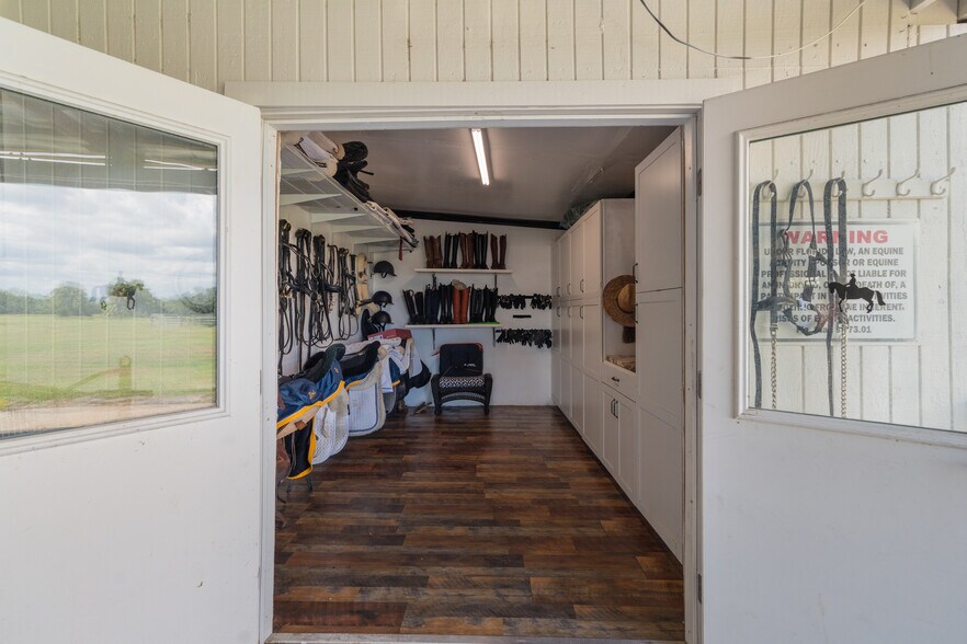 More Photos Of 806 N Jackson Rd, Venice Land For Sale