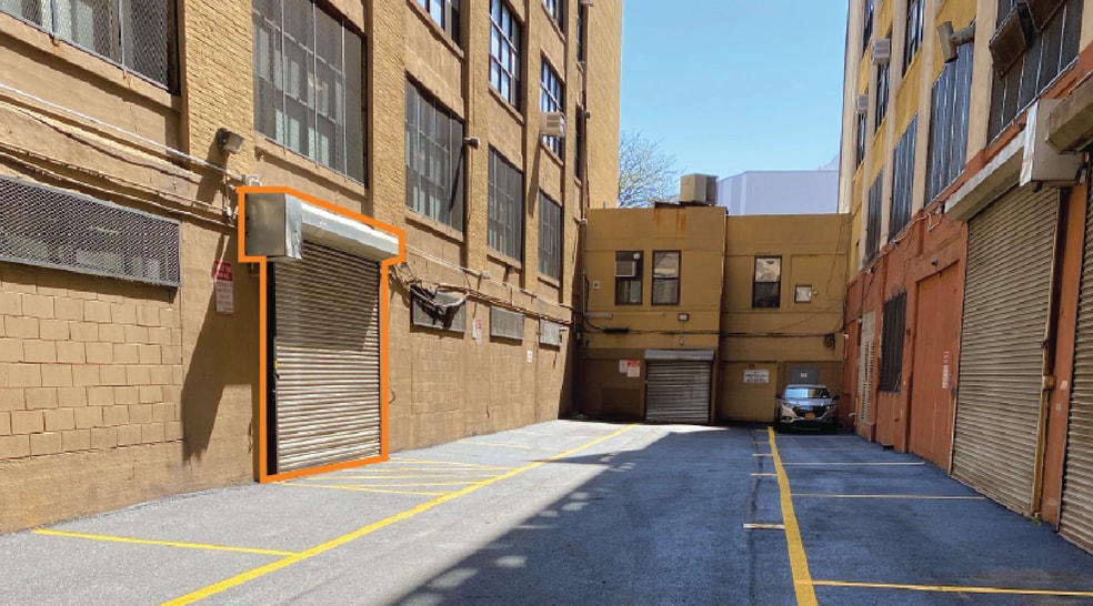 More Photos Of 2121 41st Ave, Long Island City Light Distribution For Lease