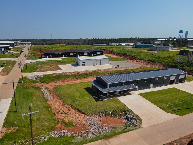 More Photos Of 11700 Blacksand Dr, Edmond Warehouse For Sale