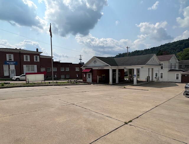 More Photos Of 565 Main St, Wellsville Office For Sale