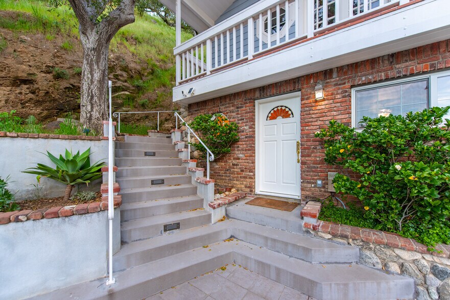 More Photos Of 12141 Wildwood Trl, Kagel Canyon Specialty For Sale