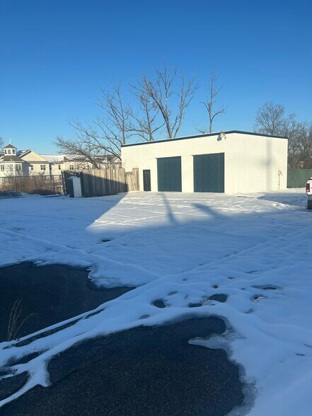 More Photos Of 7200 Colerain Ave, Cincinnati Industrial For Sale