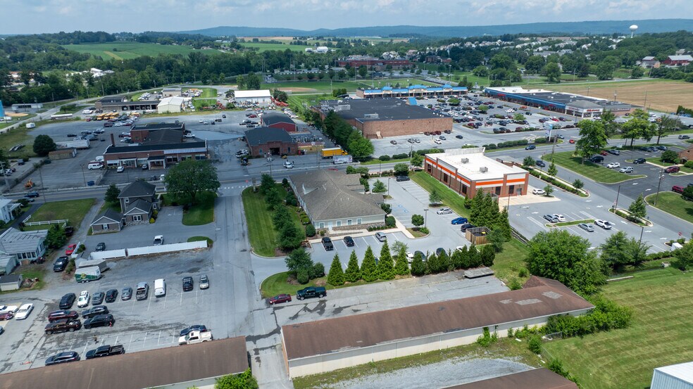 More Photos Of 84 Doe Run Rd, Manheim Medical For Lease