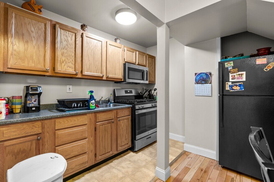 More Photos Of 2819 Eastern Ave, Baltimore Storefront Retail Residential For Sale