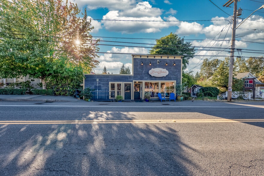 More Photos Of 17411 Vashon Hwy SW, Vashon Freestanding For Sale