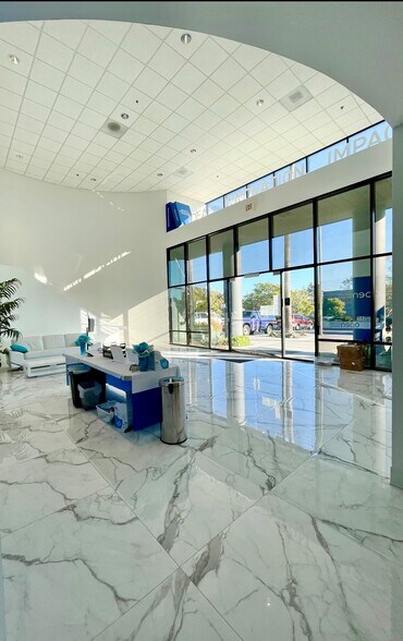 More Photos Of 1958 Kellogg Ave, Carlsbad Research And Development For Lease