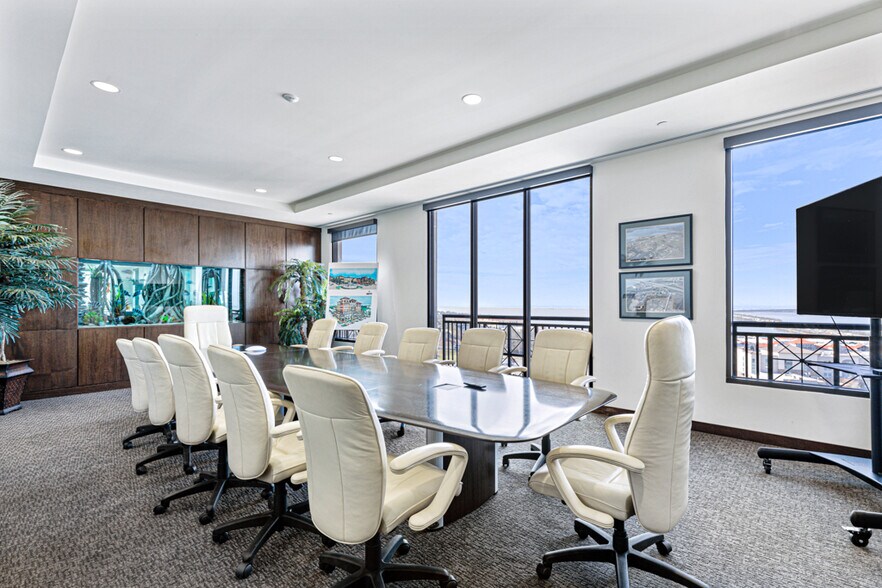 More Photos Of 2701 Sunset Ridge Dr, Rockwall Office For Lease