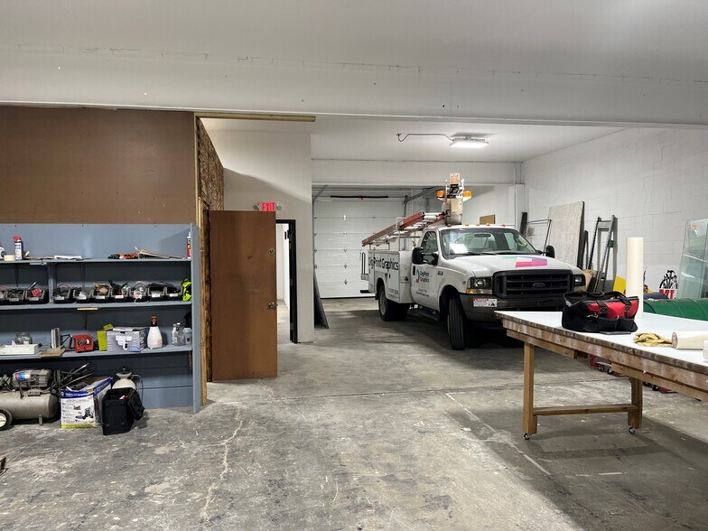 More Photos Of 864-872 N Gilmore St, Allentown Industrial For Sale