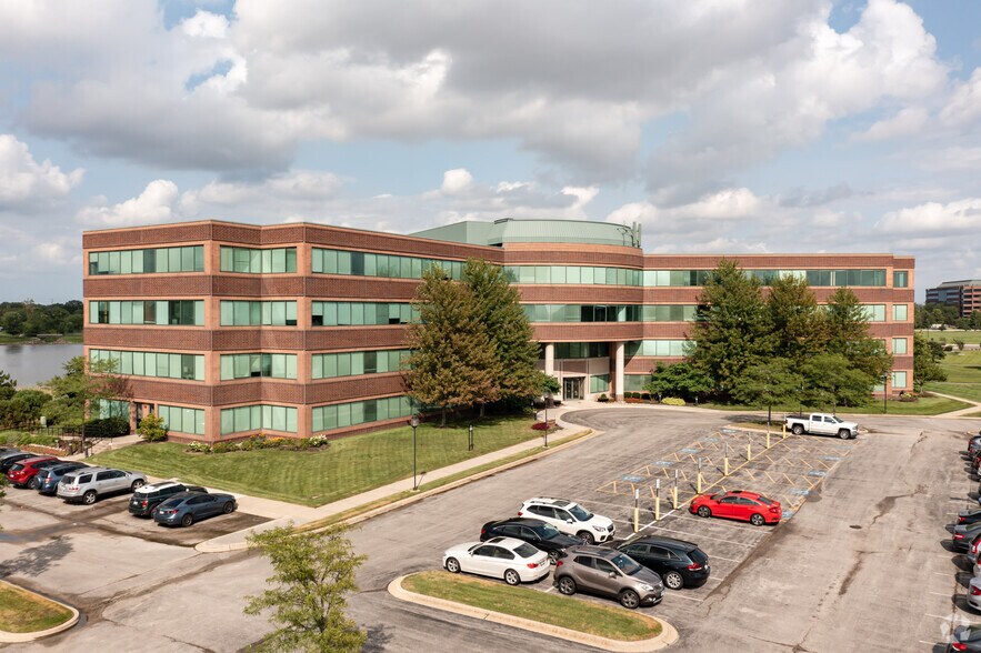 More Photos Of 333 Pierce Rd, Itasca Office For Lease
