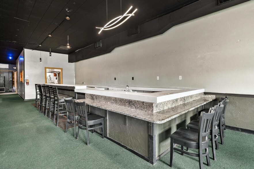 More Photos Of 227 E Main St, Tavares General Retail For Sale