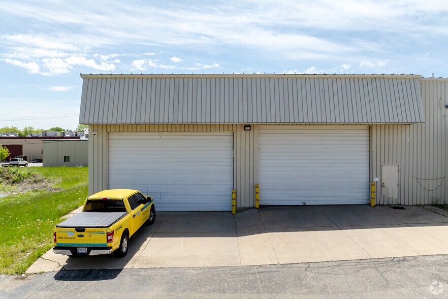 More Photos Of 150 Chicago St, Cary Manufacturing For Sale