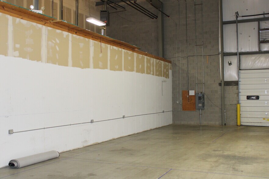 More Photos Of 7801 Corporate Blvd, Plain City Industrial For Sale
