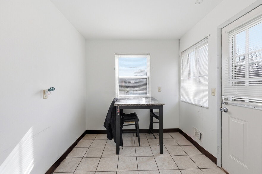 More Photos Of 5780 N Meadows Blvd, Columbus Apartments For Sale