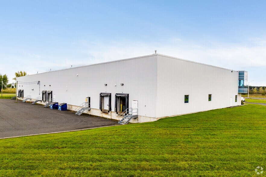 More Photos Of 1400-1460 Boul De L'innovation, Bromont Industrial For Sale