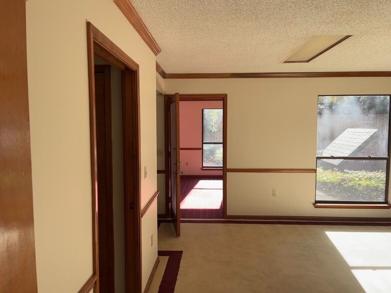 More Photos Of 2809 Blanding Blvd, Middleburg Office For Sale
