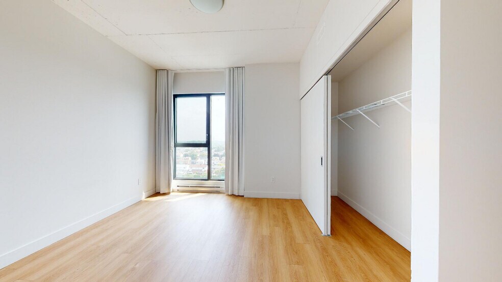 More Photos Of 8405 Pl Saint-Charles, Brossard Apartments For Lease