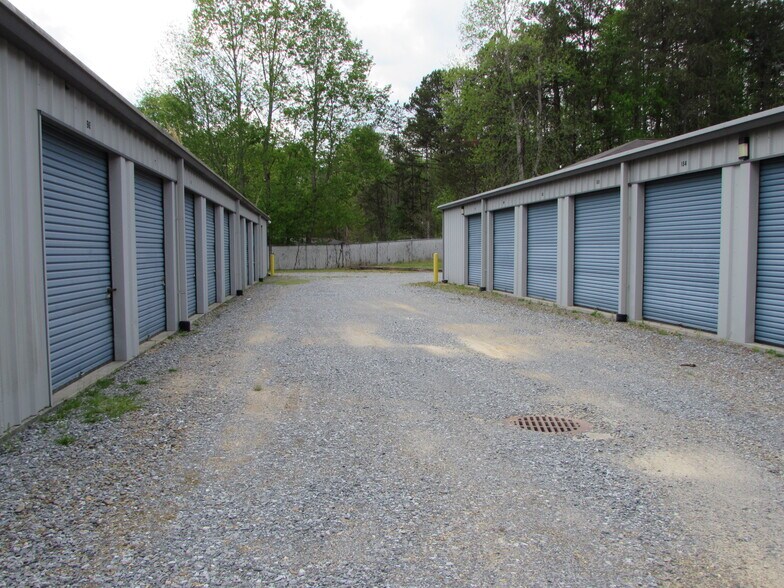 More Photos Of 323 GA-325, Blairsville Self Storage For Sale