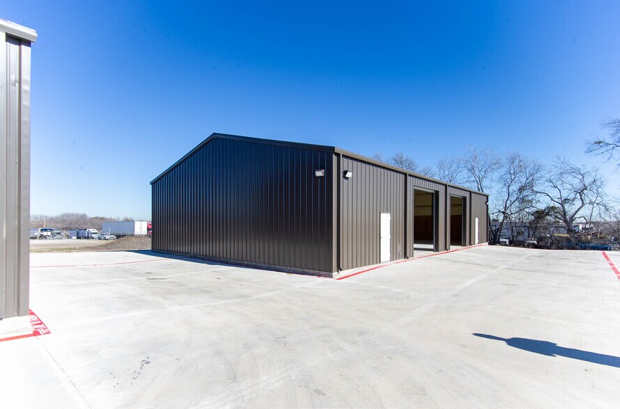 More Photos Of 803 S 2nd Ave, Mansfield Industrial For Sale