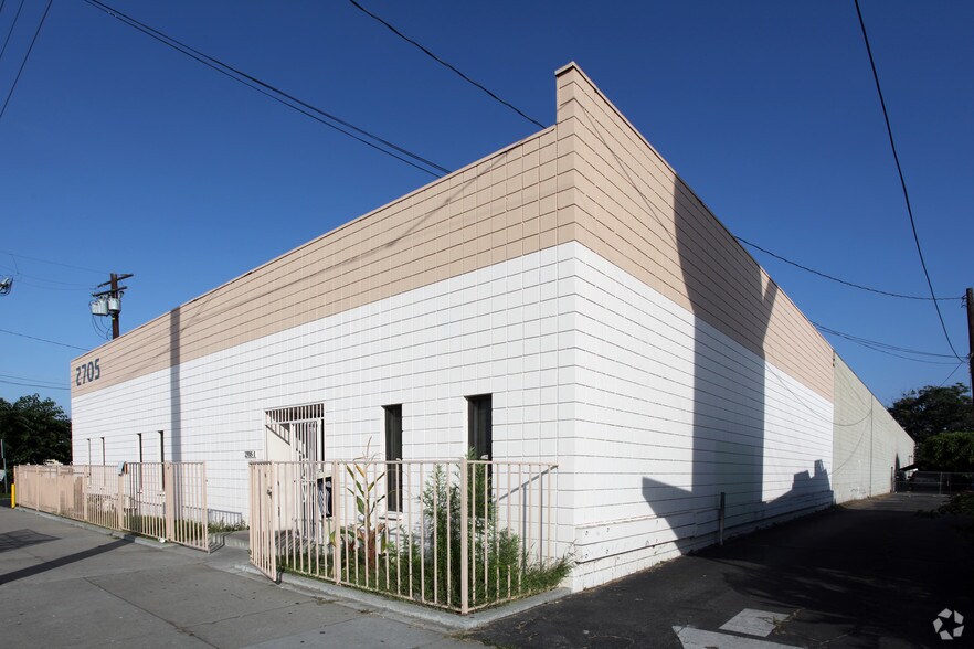 More Photos Of 2705 N Durfee Ave, El Monte Warehouse For Lease