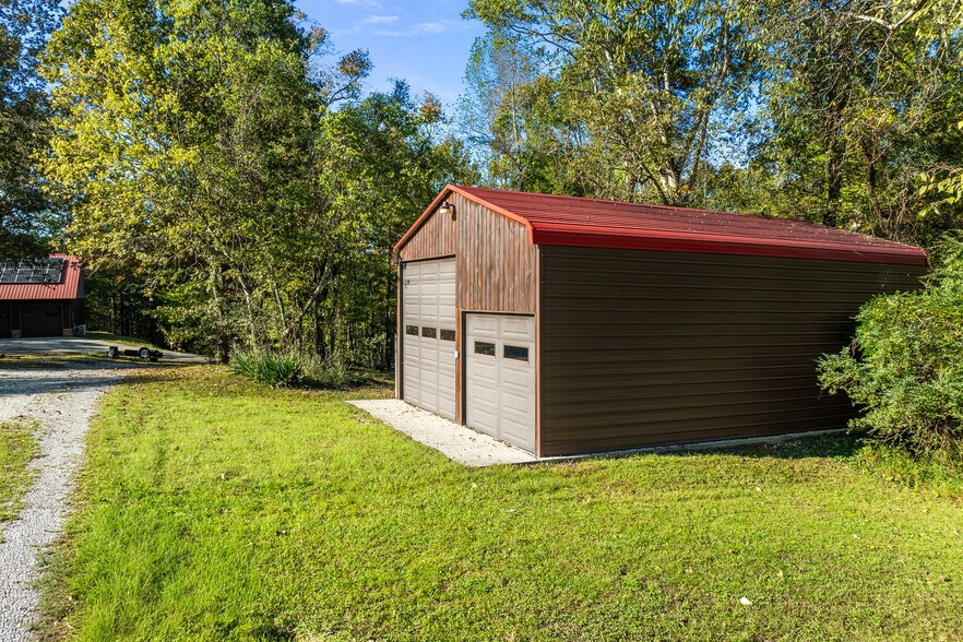 More Photos Of 228 Pattie Gap Rd, Philadelphia Apartments For Sale