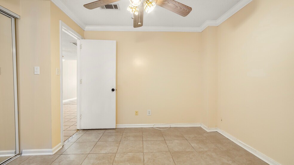 More Photos Of 1656 Scenic Gulf Dr, Destin Apartments For Sale