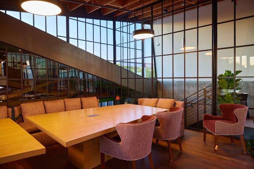 More Photos Of 3520 Schaefer St, Culver City Loft Creative Space For Lease