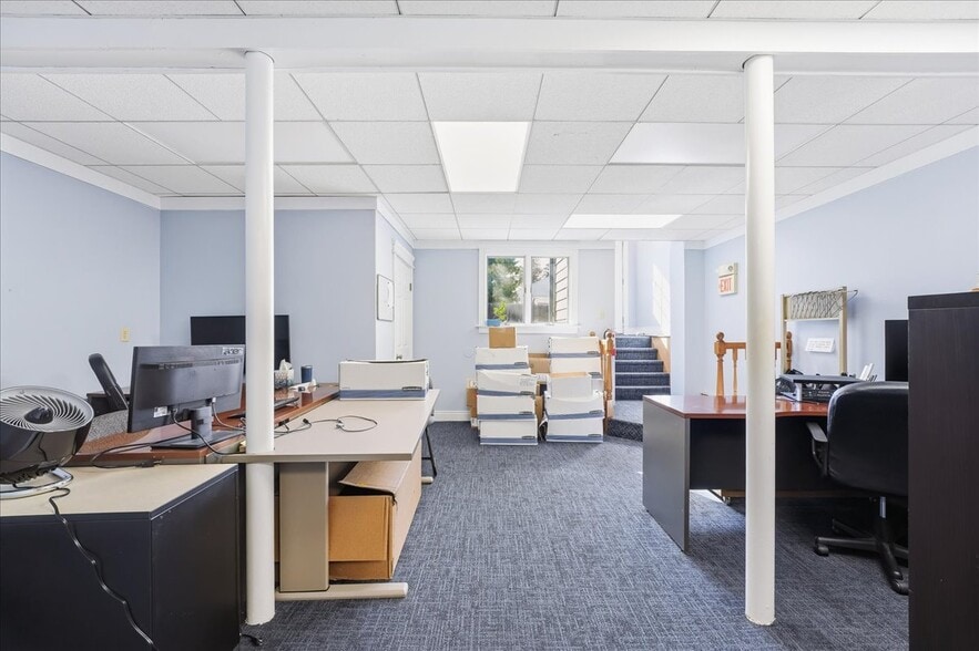 More Photos Of 96 Freneau Ave, Matawan Office For Sale